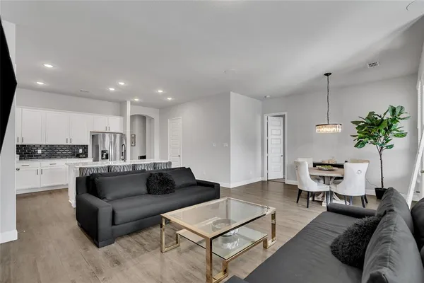 $2,500 | 1404 Arrowwood Drive, Aubrey, TX 76227