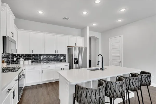 $2,500 | 1404 Arrowwood Drive, Aubrey, TX 76227