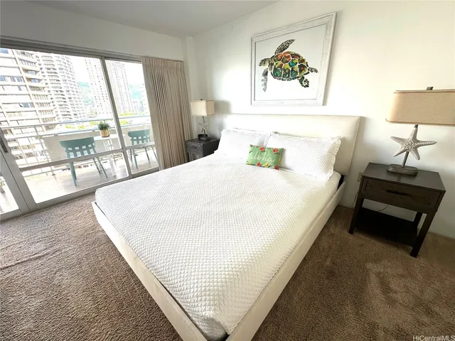 $720,000 | 1777 Ala Moana Boulevard, Unit 923, Honolulu, HI 96815