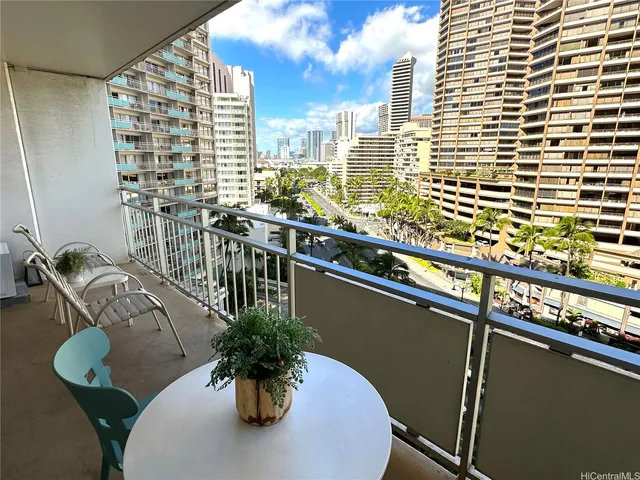 $720,000 | 1777 Ala Moana Boulevard, Unit 923, Honolulu, HI 96815