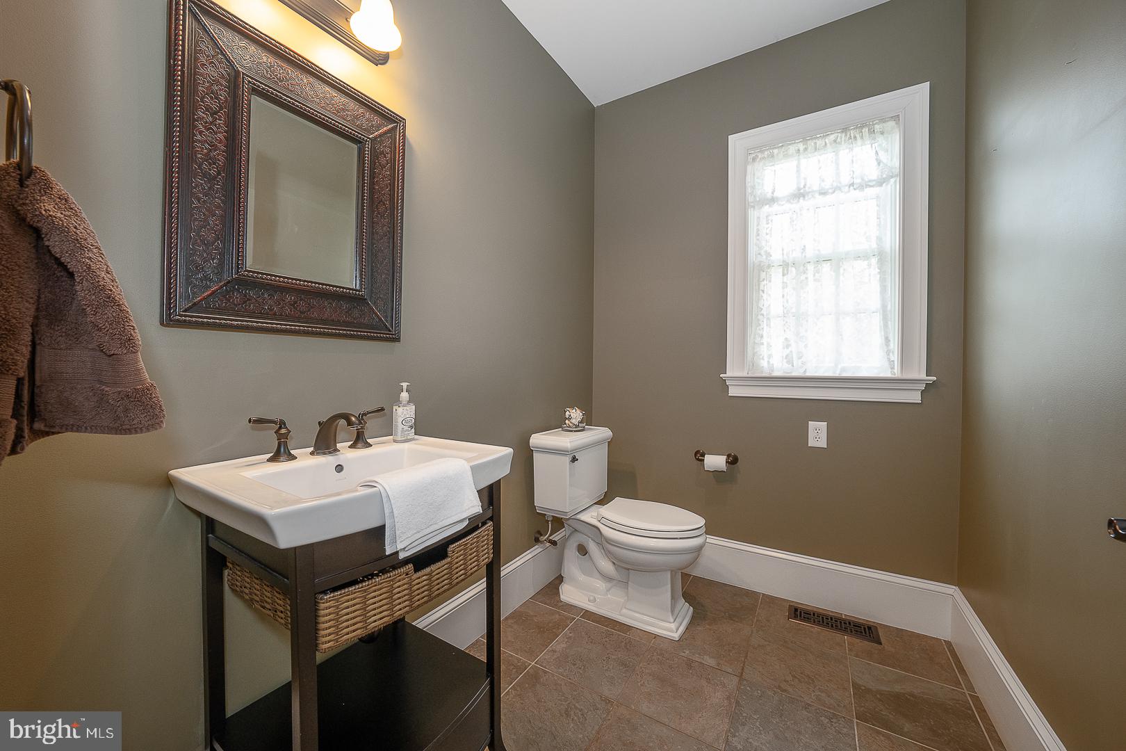 1771 Indian Run Road Malvern, PA 19355 - Photo 28 of 57 1st Floor Powder Room