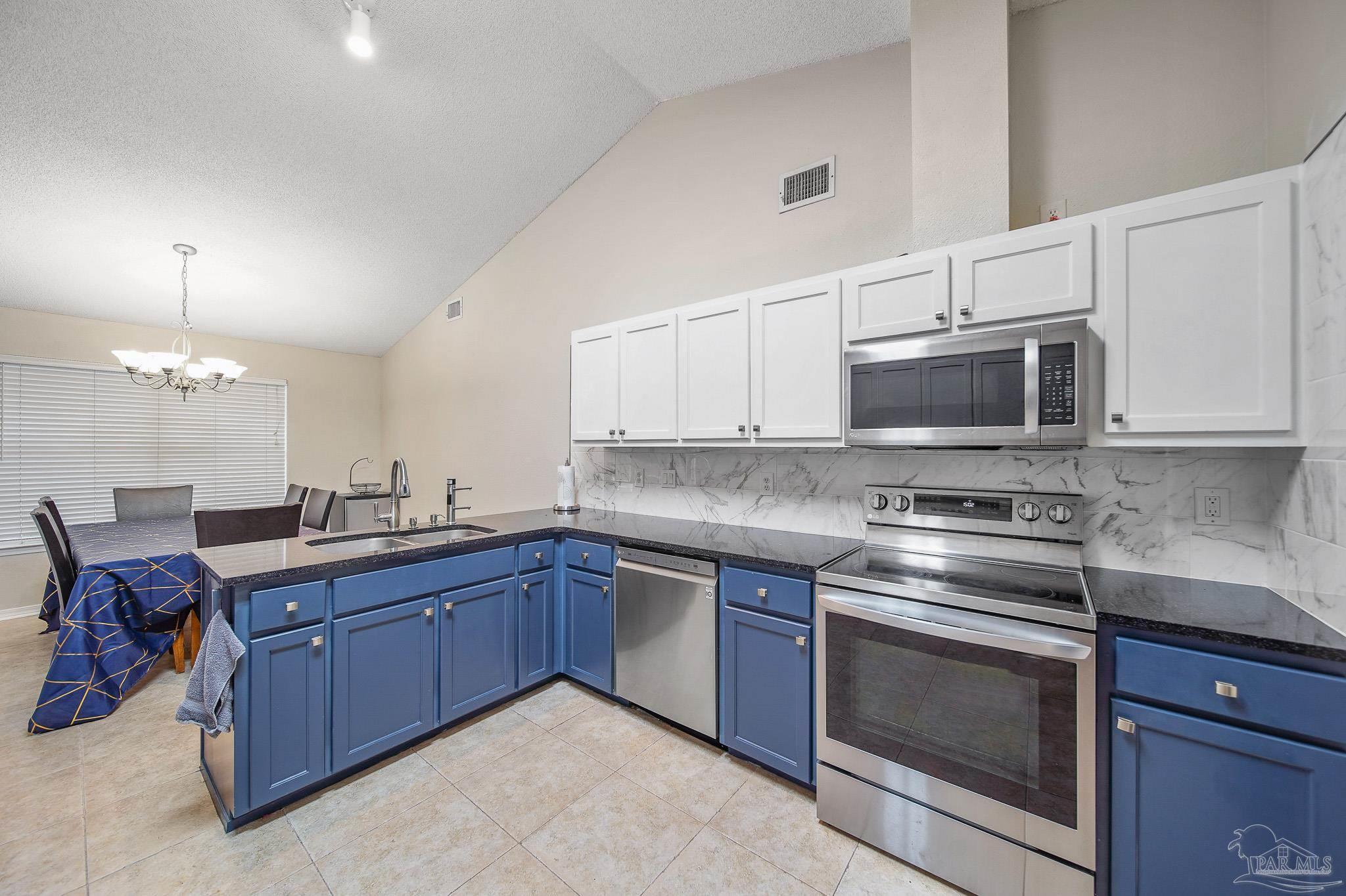 5975 Ridgeview Drive Milton, FL 32570 - Photo 5 of 42