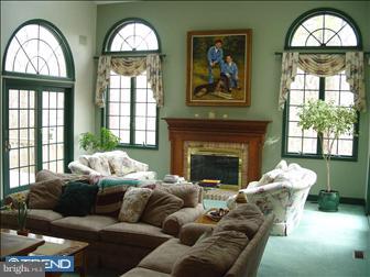 14 Forrest Hills Drive Voorhees, NJ 08043 - Photo 4 of 6 Family Room