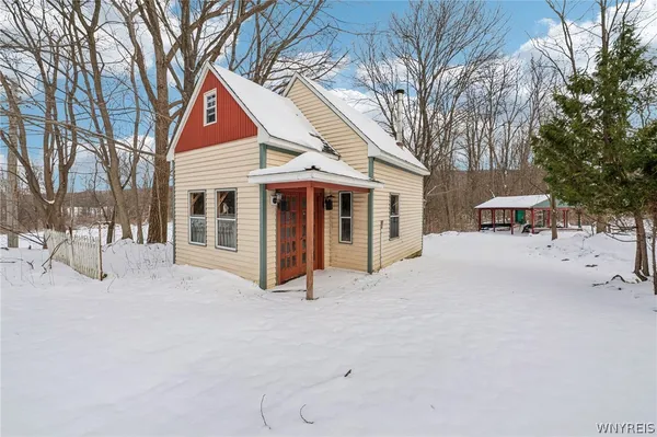 $490,000 | 403 North Main Street, Holland, NY 14080