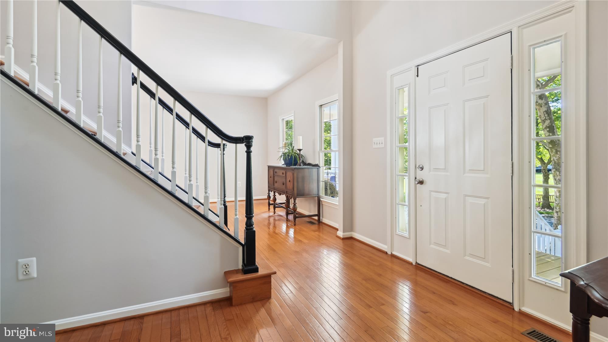 42844 Corning Way Ashburn, VA 20147 - Photo 3 of 62