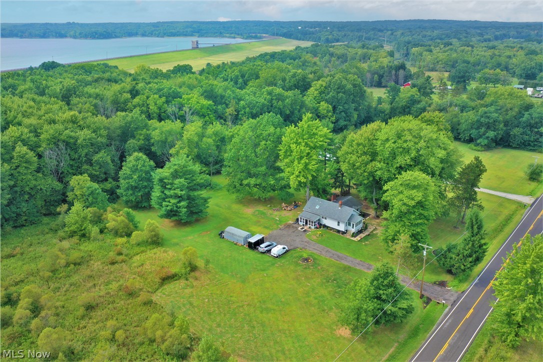 5911 Wayland Road Ravenna, OH 44266 - Photo 2 of 14 Gallery Image 2