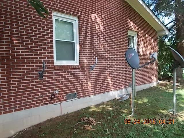 522 Bennett Hill Road Red Boiling Springs, TN 37150 - Photo 8 of 23 a view of entryway