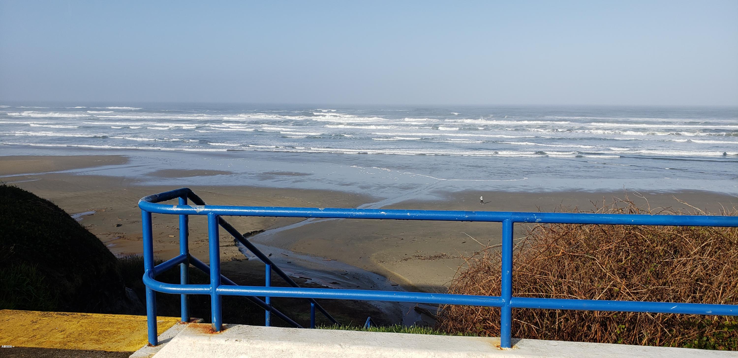 338 Southwest Woods Street Newport, OR 97365 - Photo 4 of 20 Beach access across street