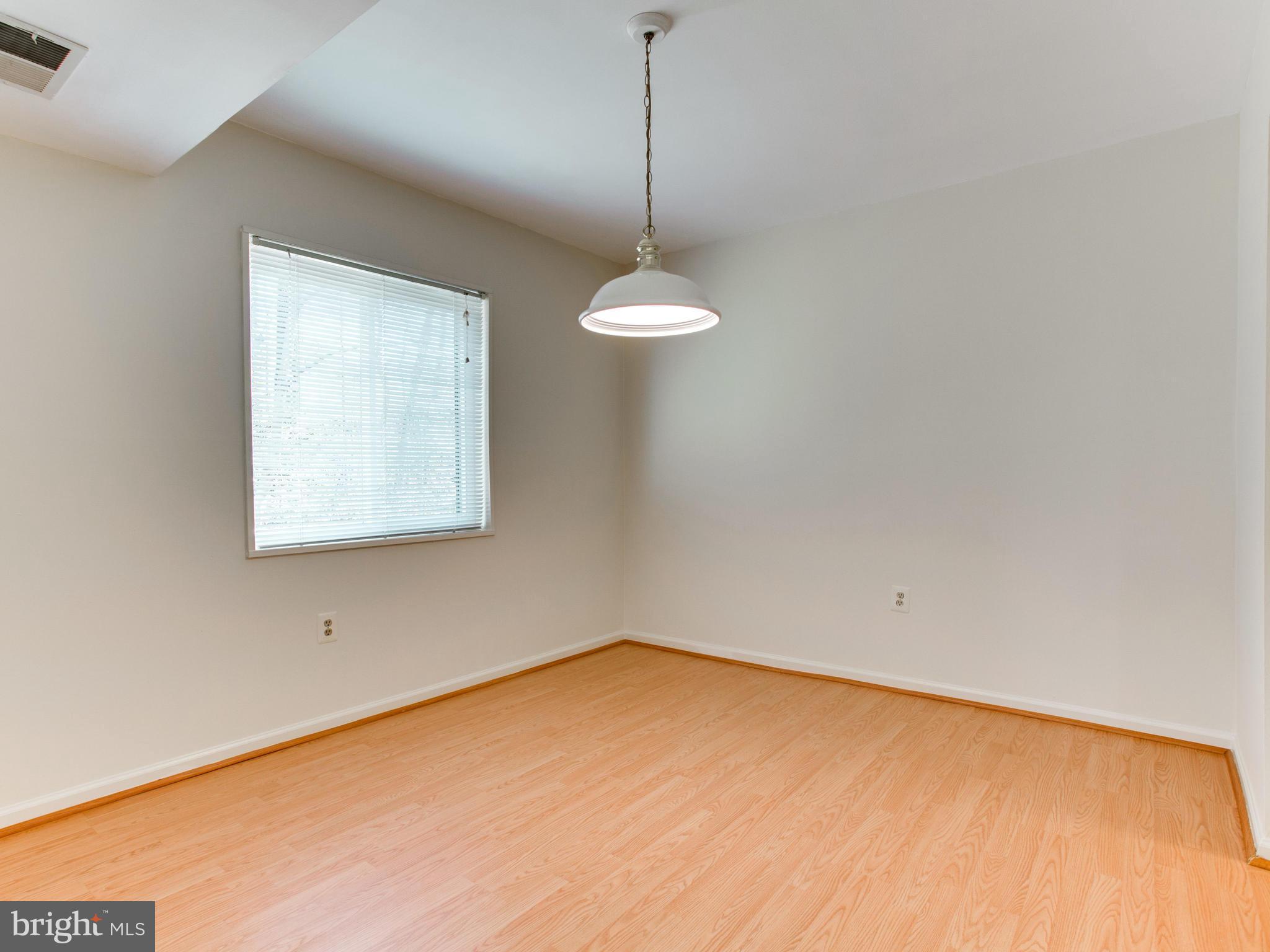 1523 Northgate Square, Unit 1B Reston, VA 20190 - Photo 11 of 30 Dining Room
