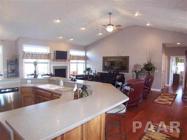 5375 Broadway Road Groveland, IL 61535 - Photo 10 of 31