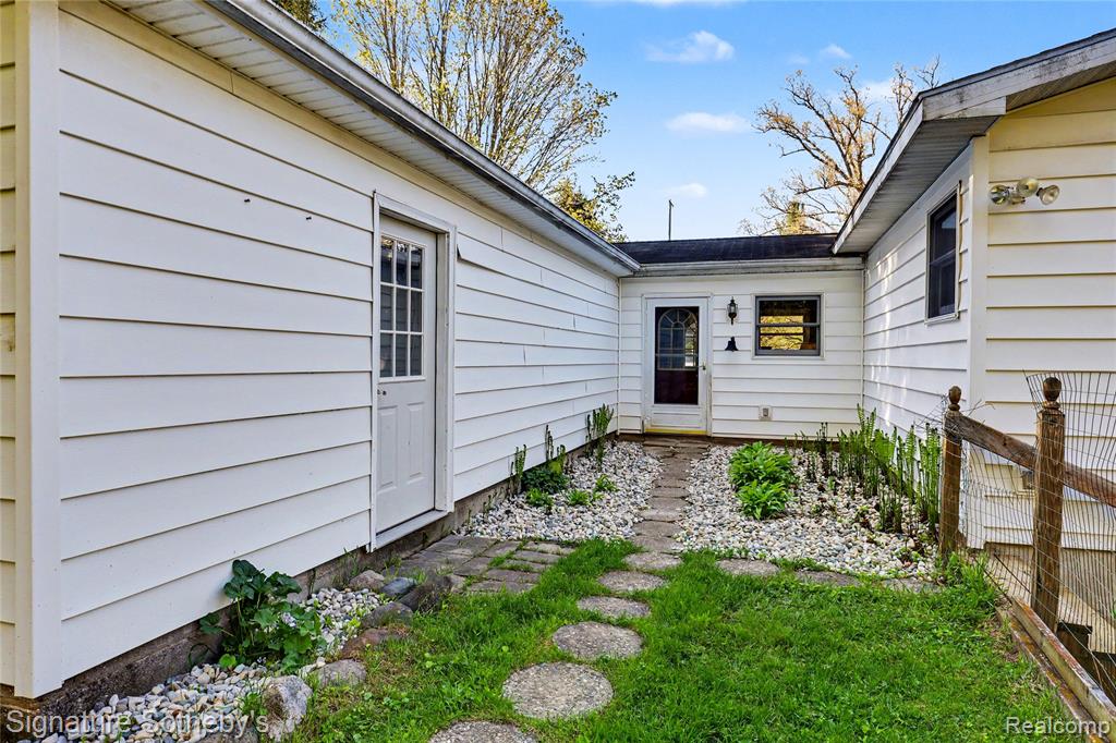 610 West Ellis Street Belding, MI 48809 - Photo 31 of 47