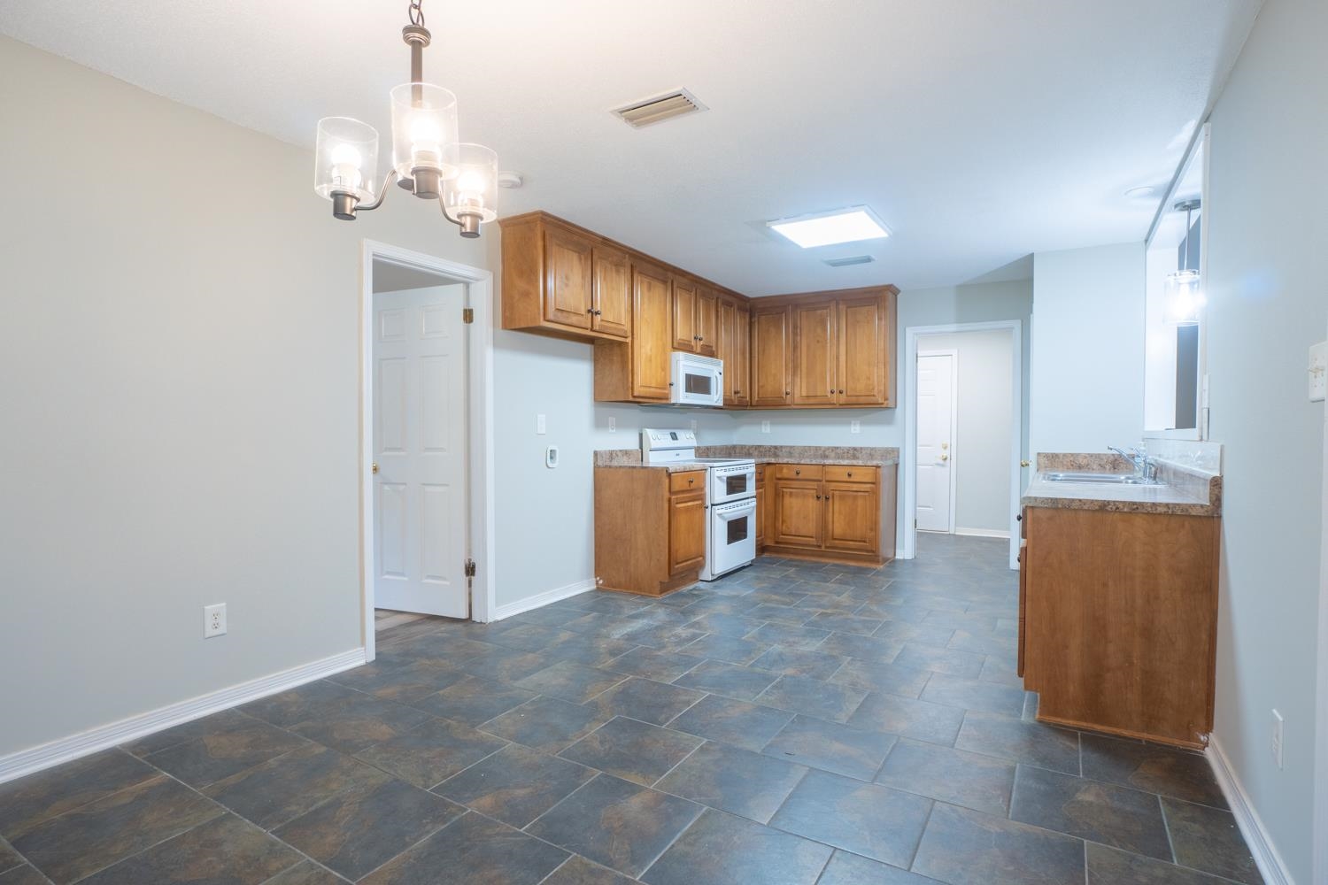 232 Ridgewood Drive Daphne, AL 36526 - Photo 12 of 26