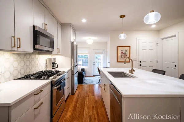 $530,000 | 918 Blodgett Street Southeast, Grand Rapids, MI 49506