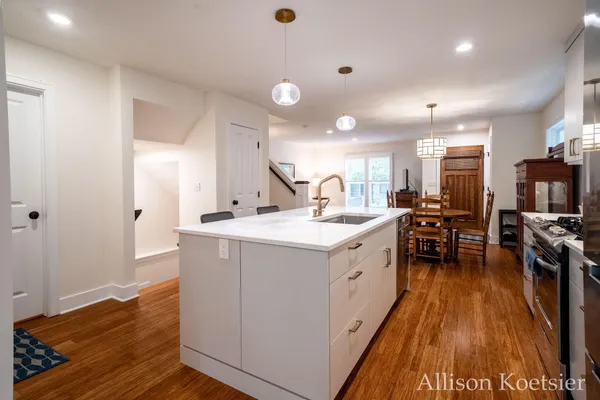 $530,000 | 918 Blodgett Street Southeast, Grand Rapids, MI 49506