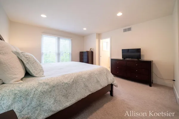$530,000 | 918 Blodgett Street Southeast, Grand Rapids, MI 49506