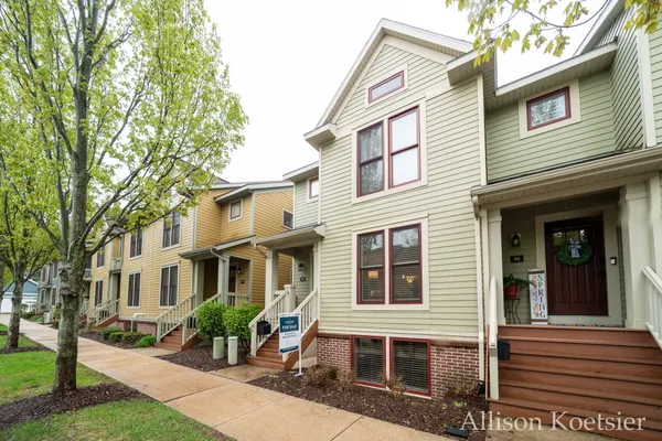 $530,000 | 918 Blodgett Street Southeast, Grand Rapids, MI 49506