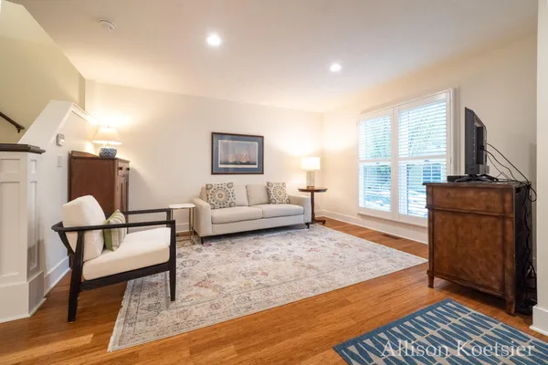 $530,000 | 918 Blodgett Street Southeast, Grand Rapids, MI 49506