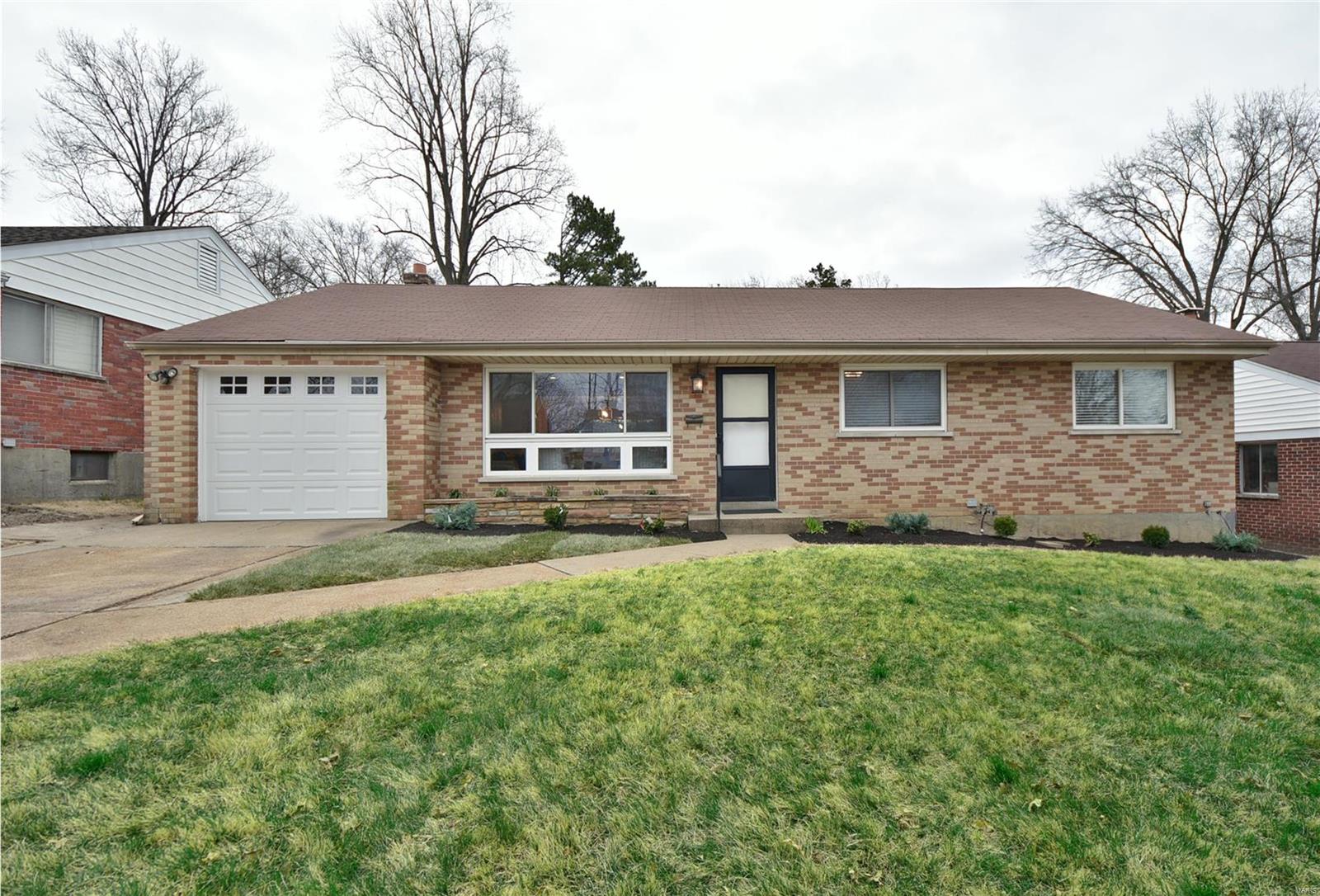 1008 Chartres Avenue St. Louis, MO 63132 - Photo 1 of 17