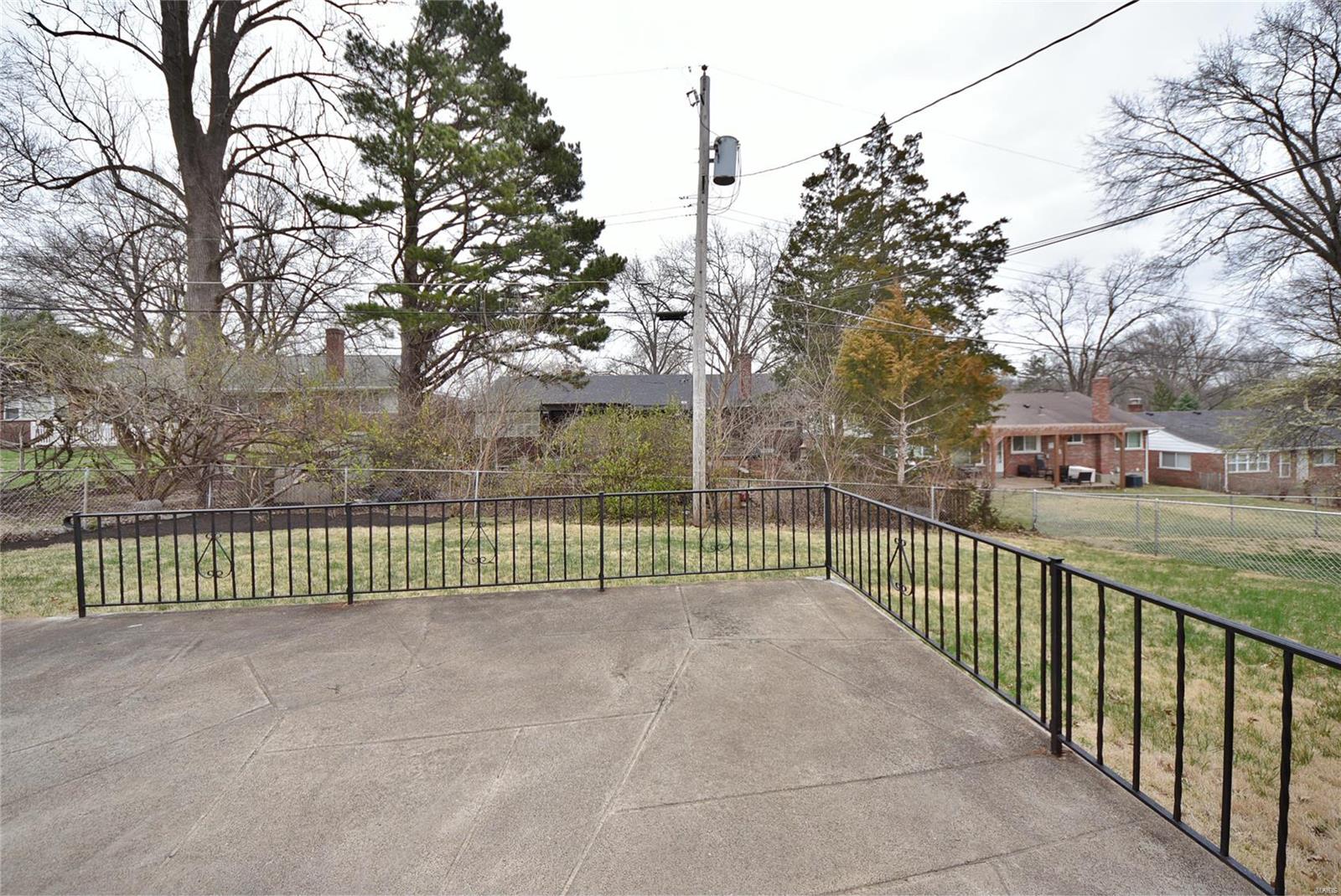 1008 Chartres Avenue St. Louis, MO 63132 - Photo 16 of 17