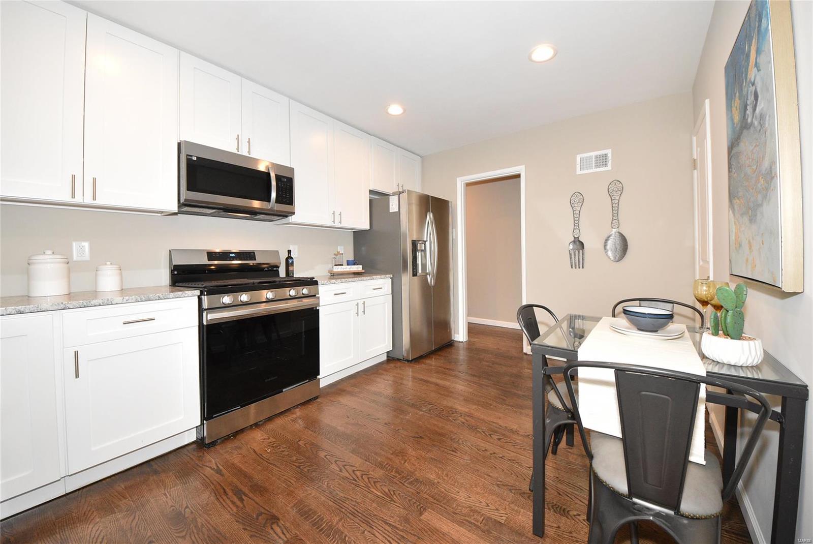 1008 Chartres Avenue St. Louis, MO 63132 - Photo 10 of 17