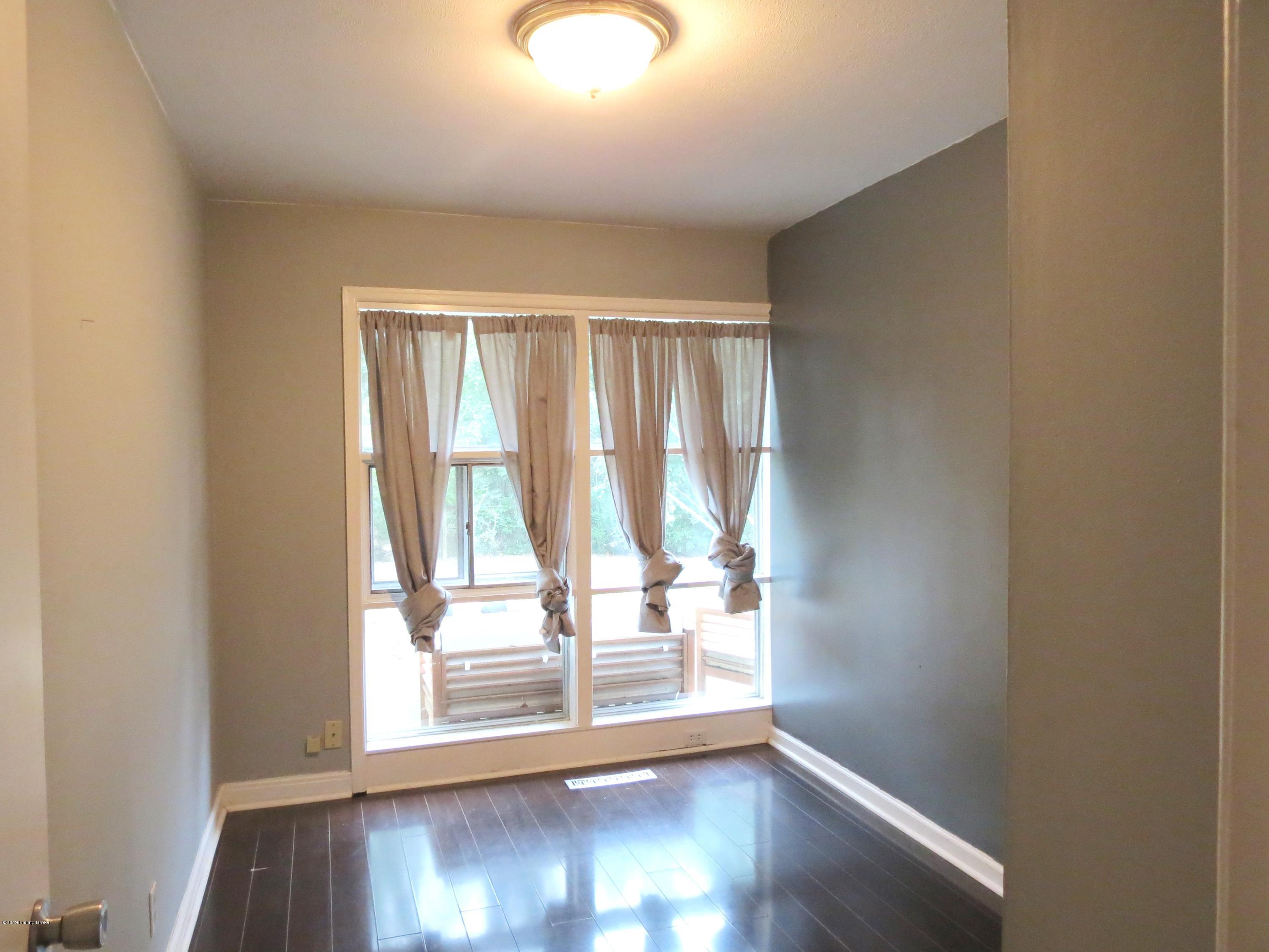 3200 Radiance Road Louisville, KY 40220 - Photo 7 of 16 IMG_3234
