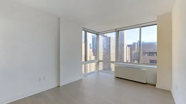 $9,506 | 240 East 86th Street, Unit 23D | Upper East Side