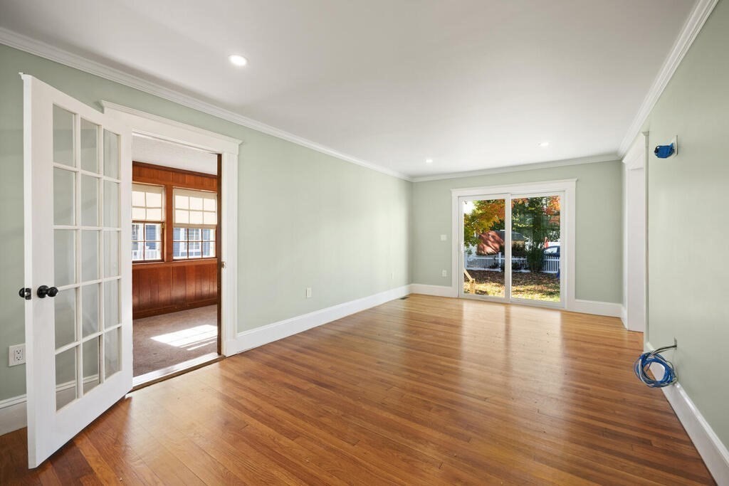 1 Hamilton Road Woburn, MA 01801 - Photo 8 of 31 Gallery Image 8