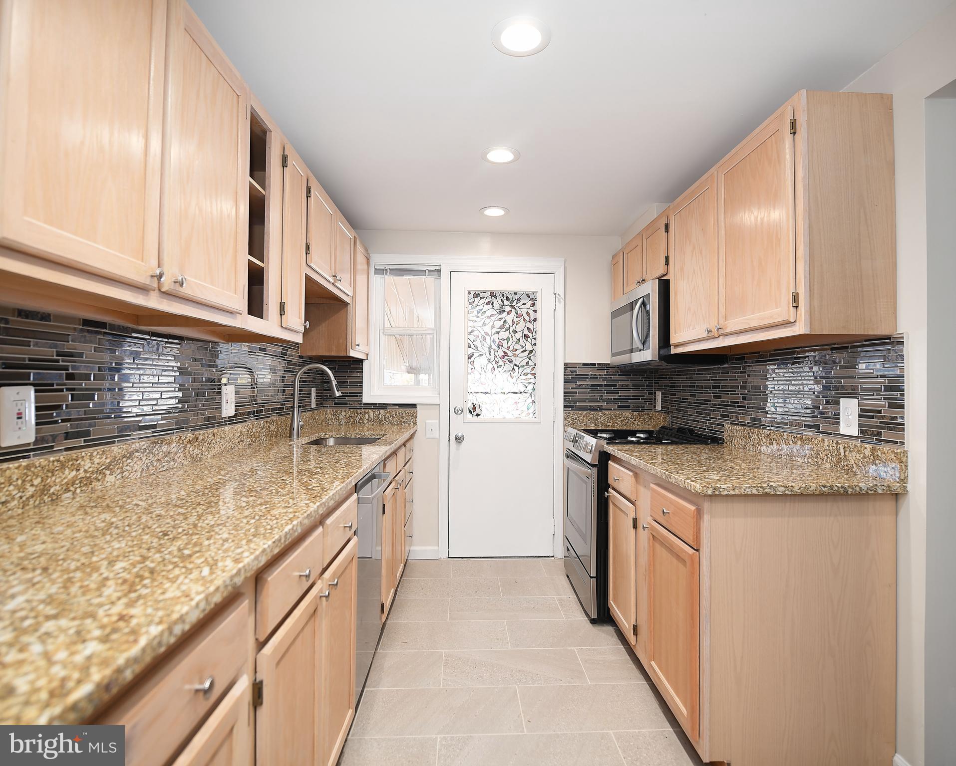1038 Middleborough Road Baltimore, MD 21221 - Photo 14 of 39 Kitchen