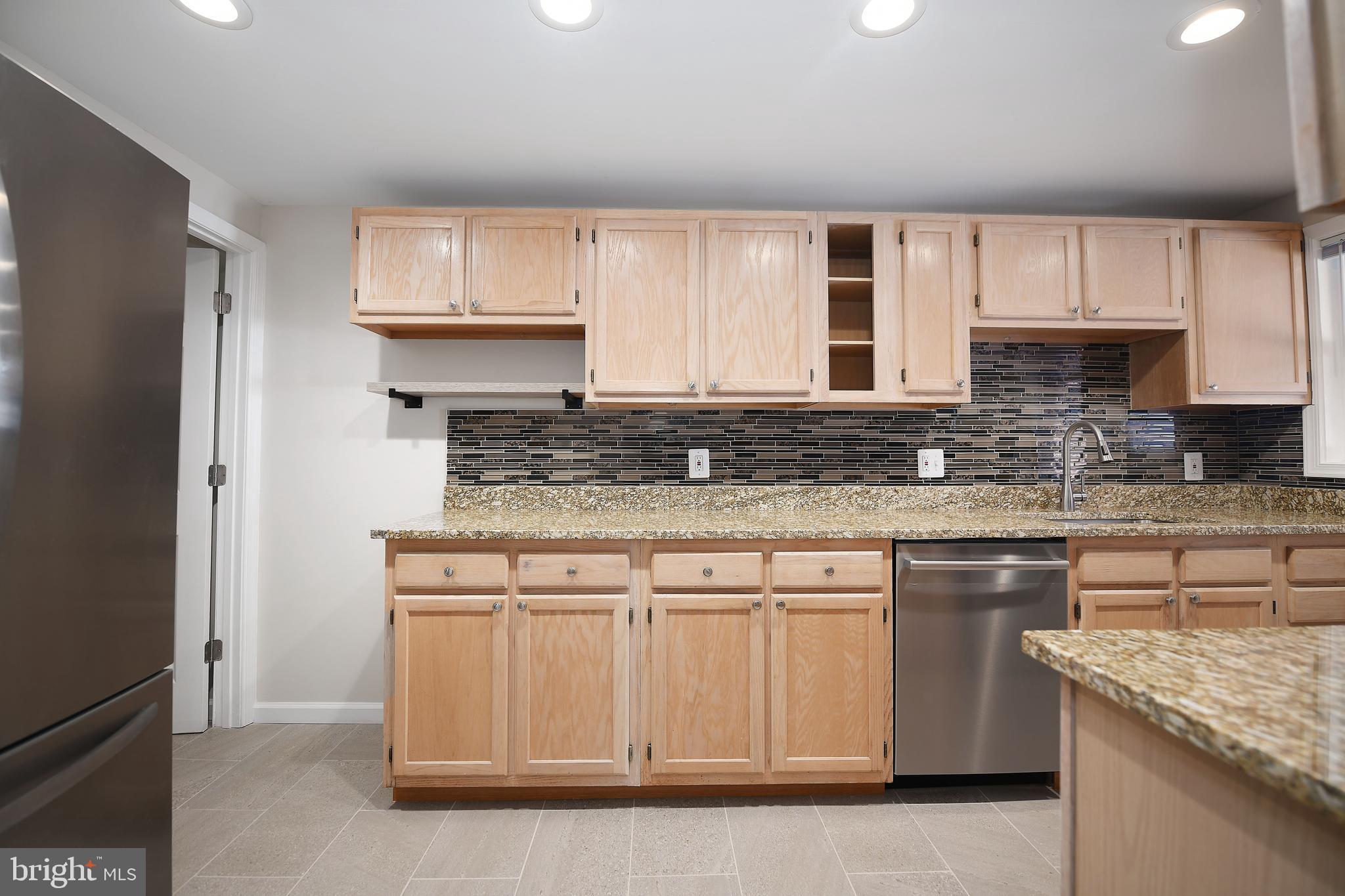 1038 Middleborough Road Baltimore, MD 21221 - Photo 16 of 39 Kitchen