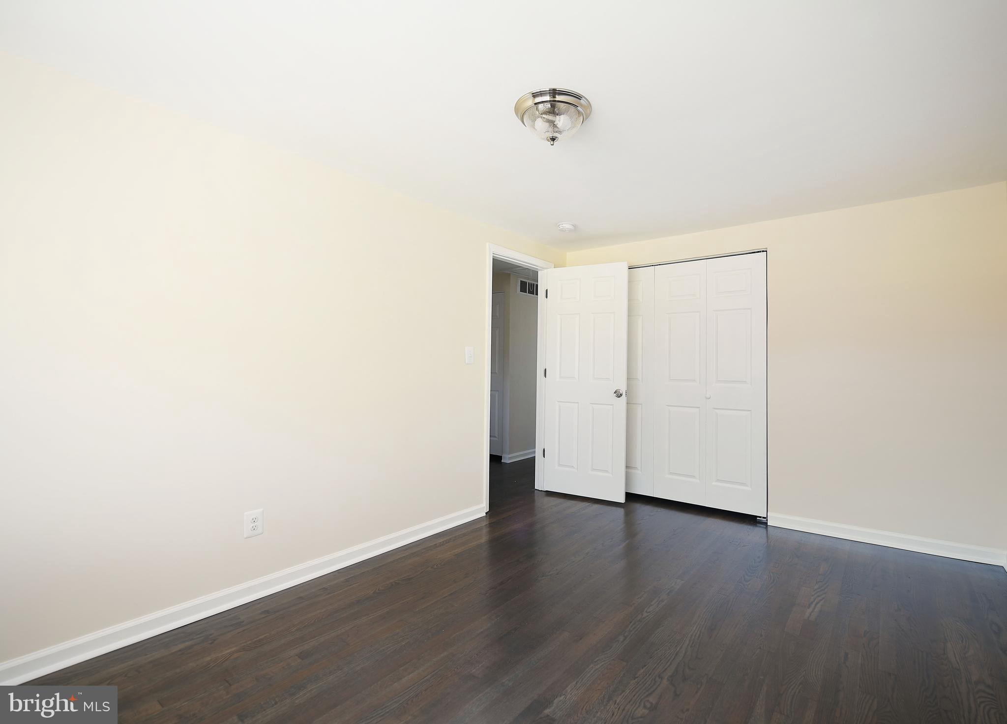 1038 Middleborough Road Baltimore, MD 21221 - Photo 19 of 39 Primary Bedroom