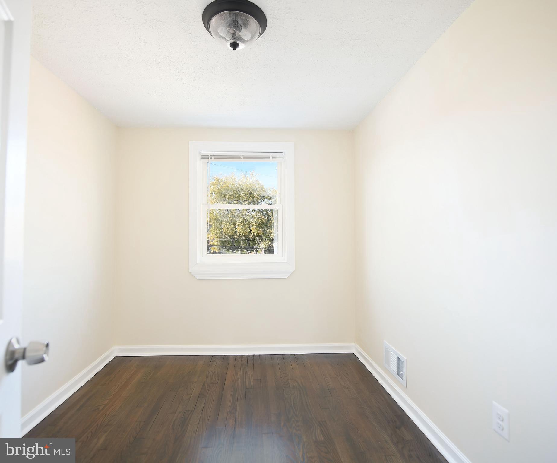 1038 Middleborough Road Baltimore, MD 21221 - Photo 23 of 39 Bedroom 2