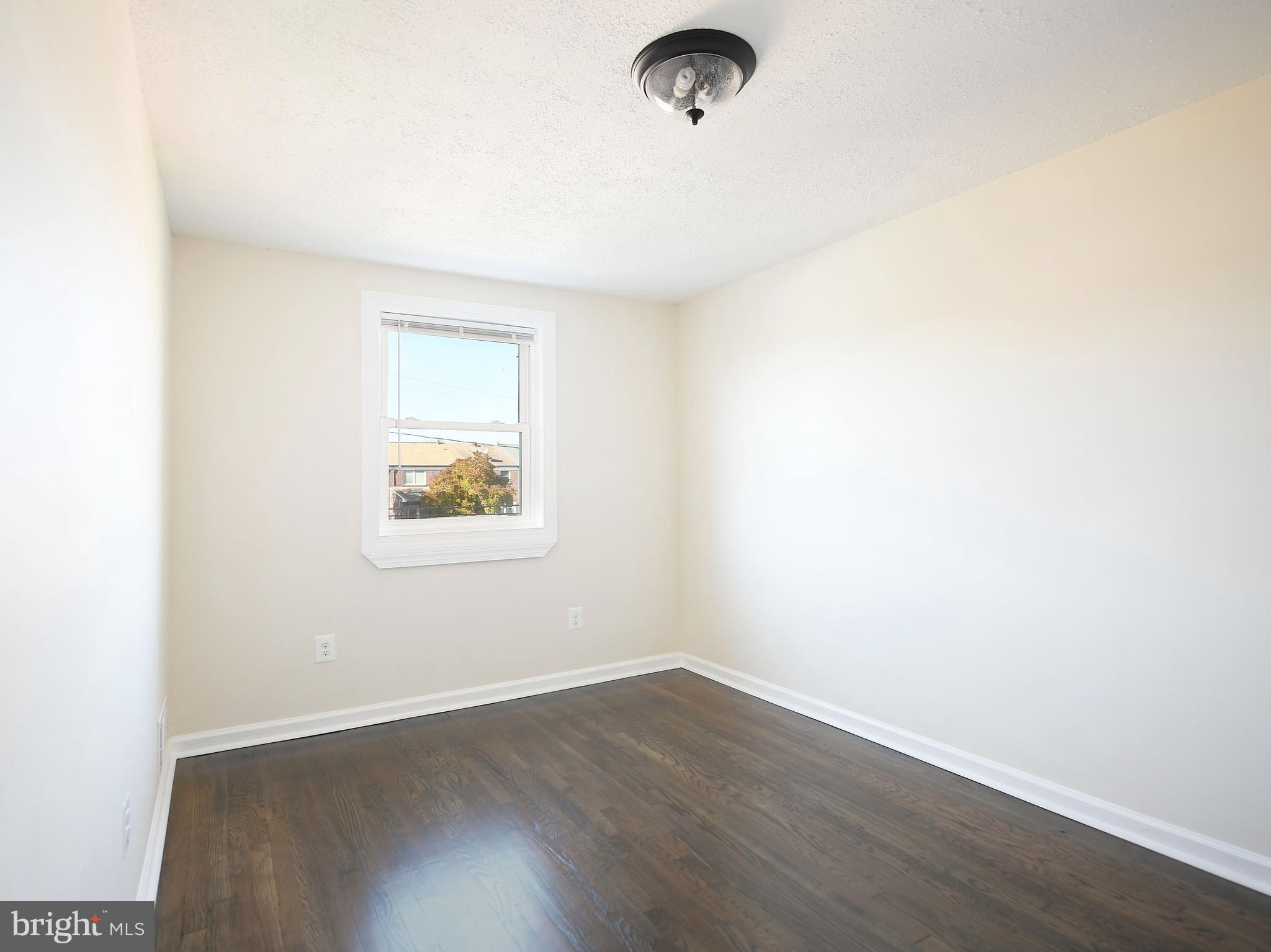1038 Middleborough Road Baltimore, MD 21221 - Photo 25 of 39 Bedroom 3
