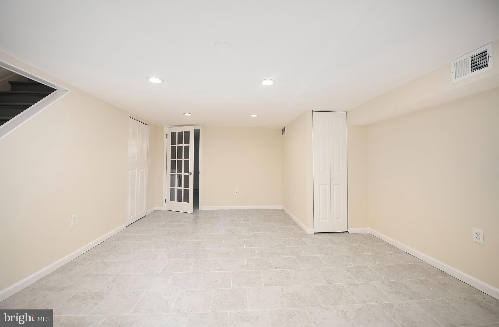 1038 Middleborough Road Baltimore, MD 21221 - Photo 27 of 39 Family Room