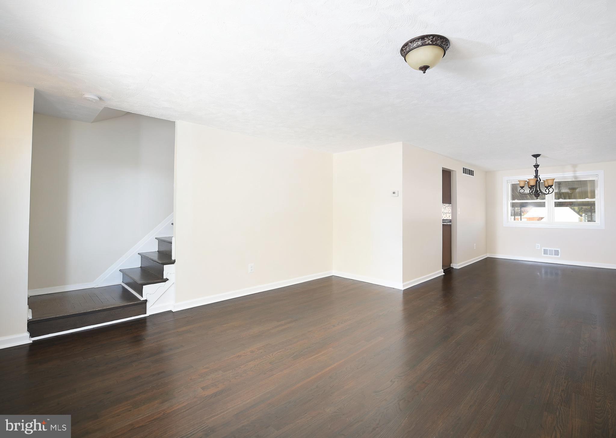 1038 Middleborough Road Baltimore, MD 21221 - Photo 10 of 39 Living Room