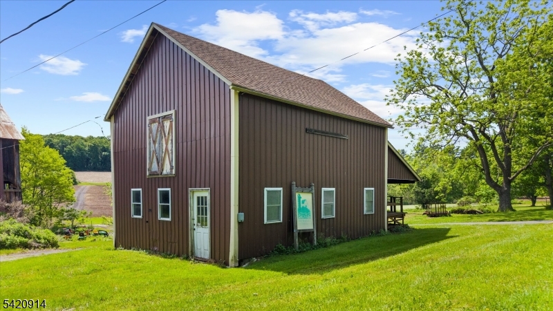 441 Pittstown Road Pittstown, NJ 08867 - Photo 32 of 48