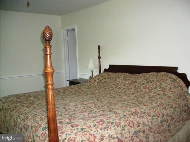 2502 Ebony Road Baltimore, MD 21234 - Photo 4 of 18 Bedroom (Master)