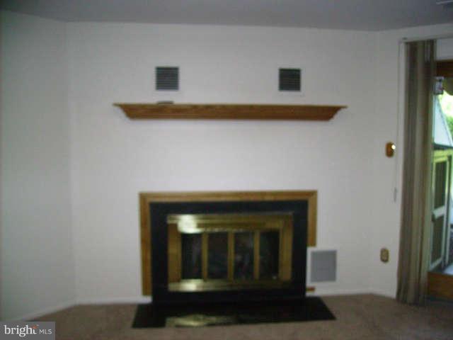 2502 Ebony Road Baltimore, MD 21234 - Photo 7 of 18 Family Room
