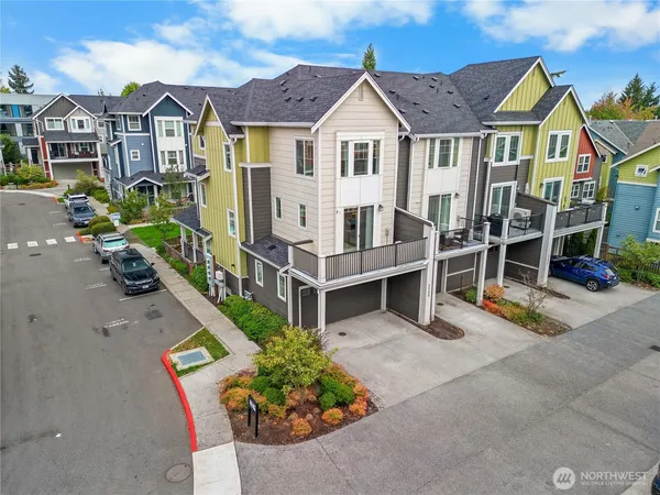 $760,000 | 3280 Southwest Graham Street, Unit 601, Seattle, WA 98126