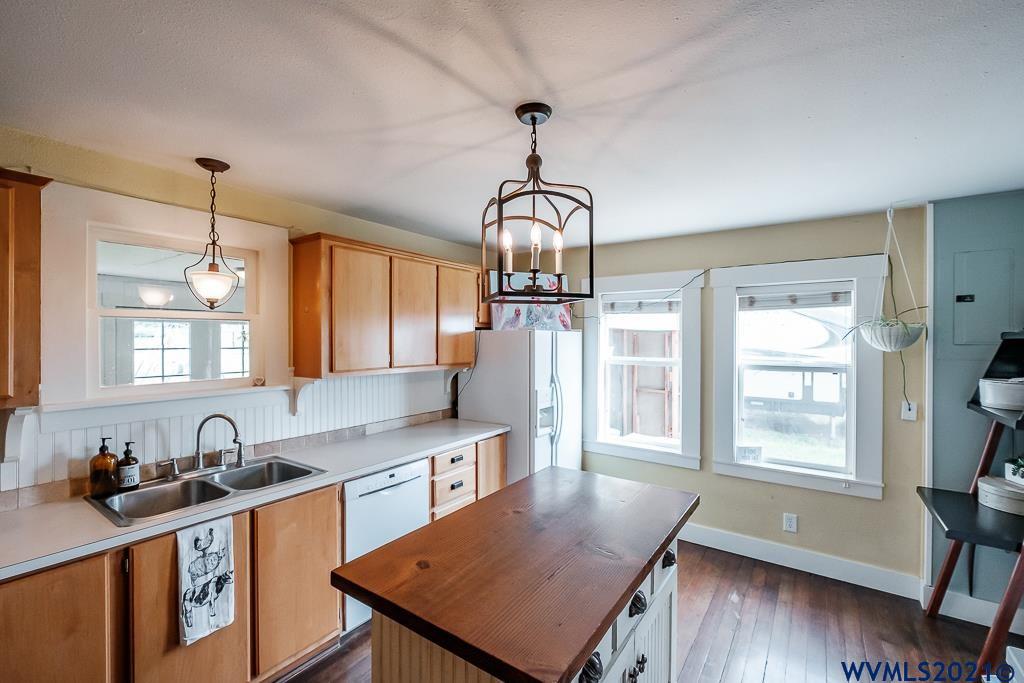 34519 Meridian Road Lebanon, OR 97355 - Photo 12 of 38