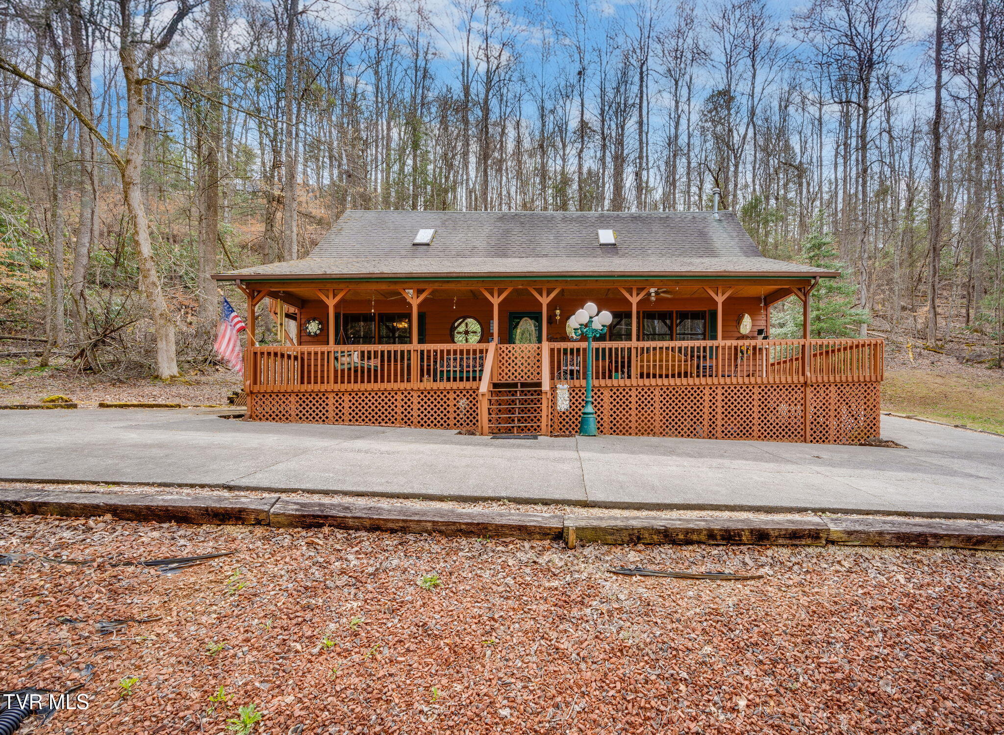 105 Laurel Road Erwin, TN 37650 - Photo 1 of 25 001