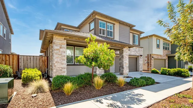 $940,000 | 1453 Oak Circle, Rohnert Park, CA 94928