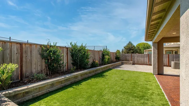 $940,000 | 1453 Oak Circle, Rohnert Park, CA 94928