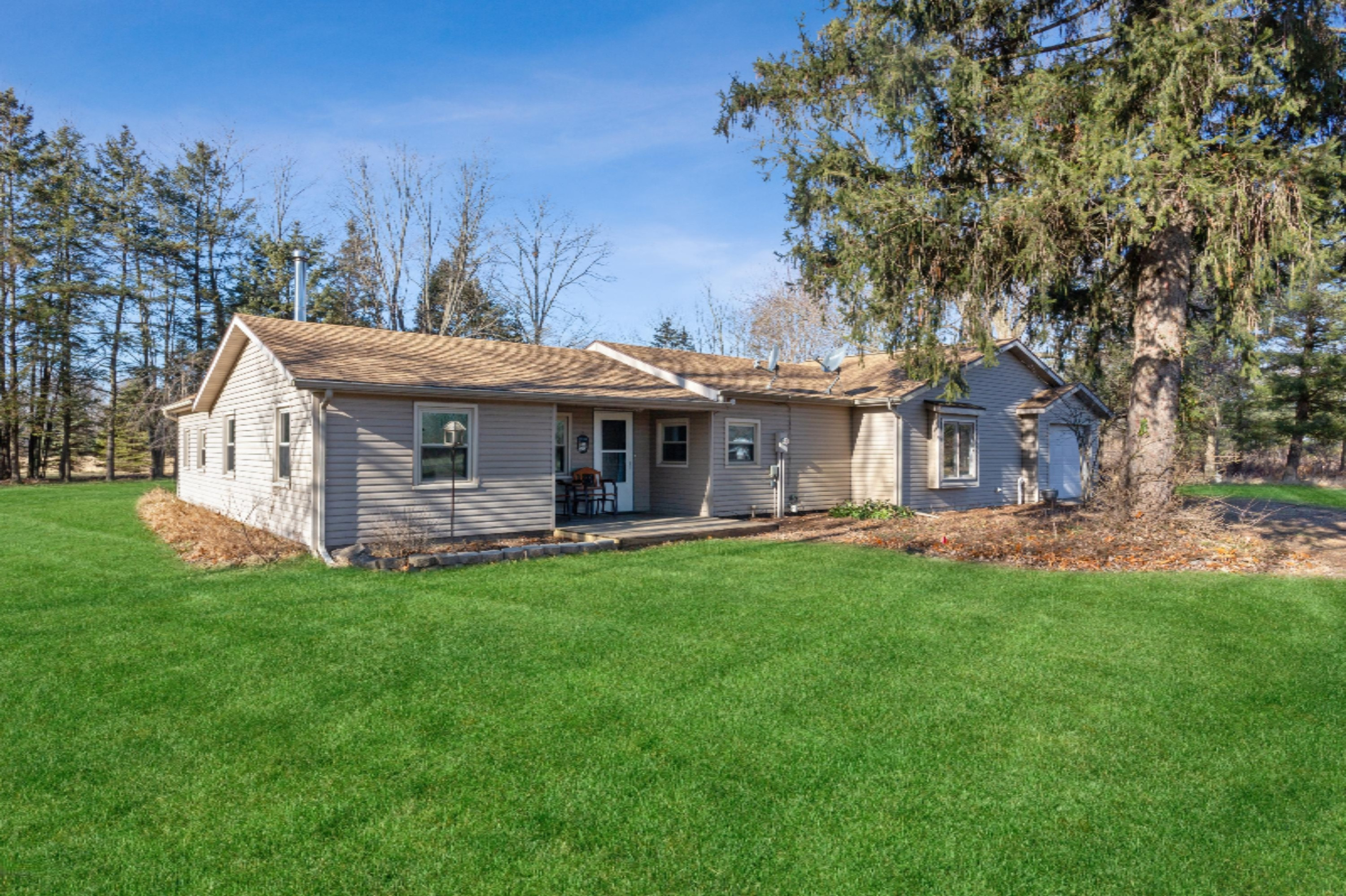 14928 Mead Road Buchanan, MI 49107 - Photo 1 of 20 01_14928MeadRd_57_FrontView_HiRes