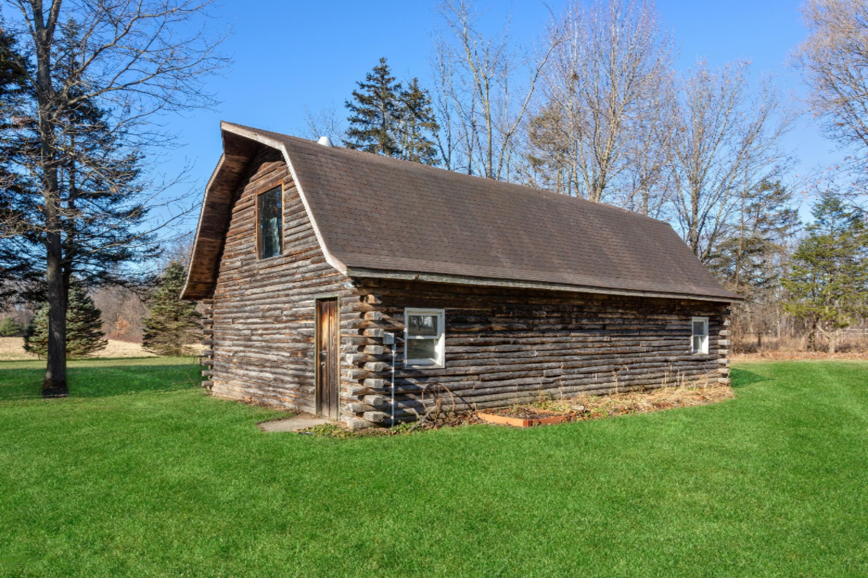 14928 Mead Road Buchanan, MI 49107 - Photo 17 of 20 18_14928MeadRd_26001_BackYard_HiRes