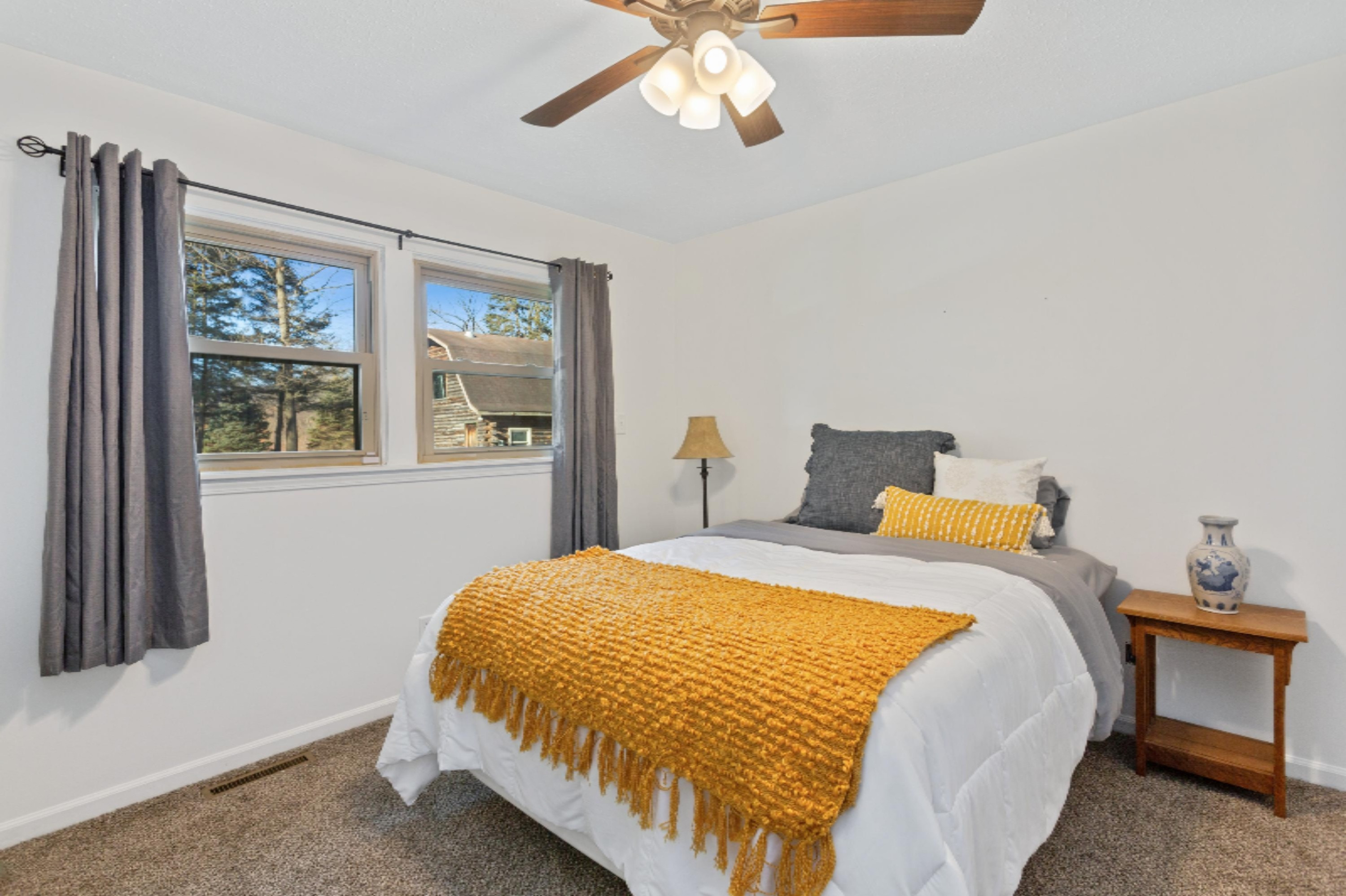 14928 Mead Road Buchanan, MI 49107 - Photo 10 of 20 10_14928MeadRd_14_MasterBedroom_HiRes