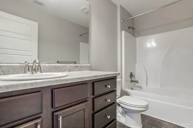 $359,900 | 2470 Bentley Oaks Drive, Cantonment, FL 32533