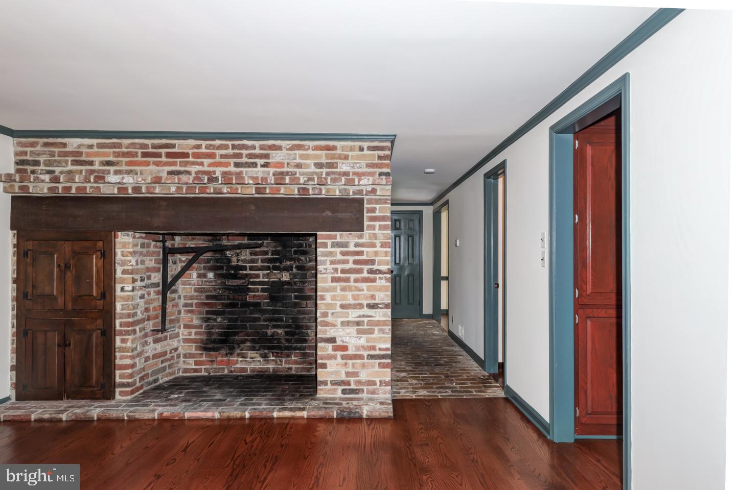 722 Sugartown Road Malvern, PA 19355 - Photo 10 of 25 Gallery Image 10