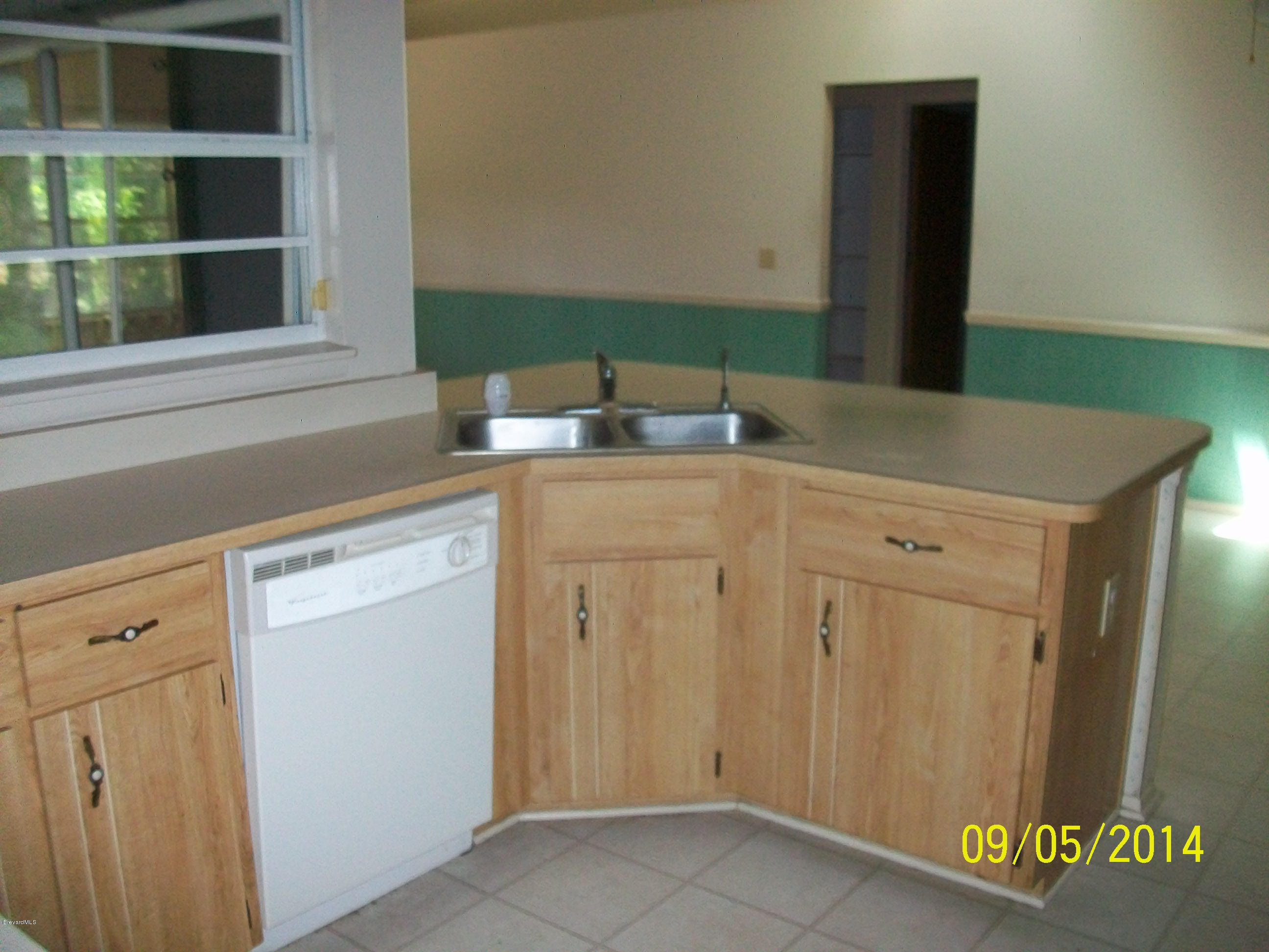 1350 Gerry Road Southwest Palm Bay, FL 32908 - Photo 4 of 20 09052014 017