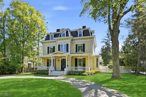 $1,799,000 | 21 Franklin Place, Morristown, NJ 07960