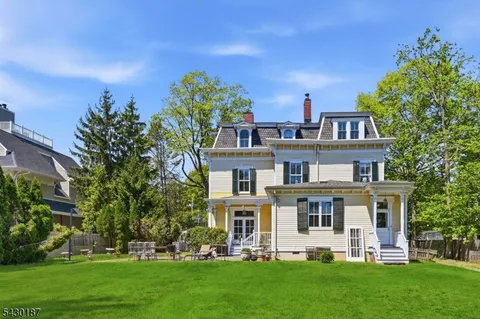 $1,799,000 | 21 Franklin Place, Morristown, NJ 07960